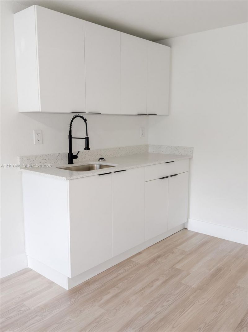 212 NW 28th Way , Unit B, Fort Lauderdale, FL 33311 Photo
