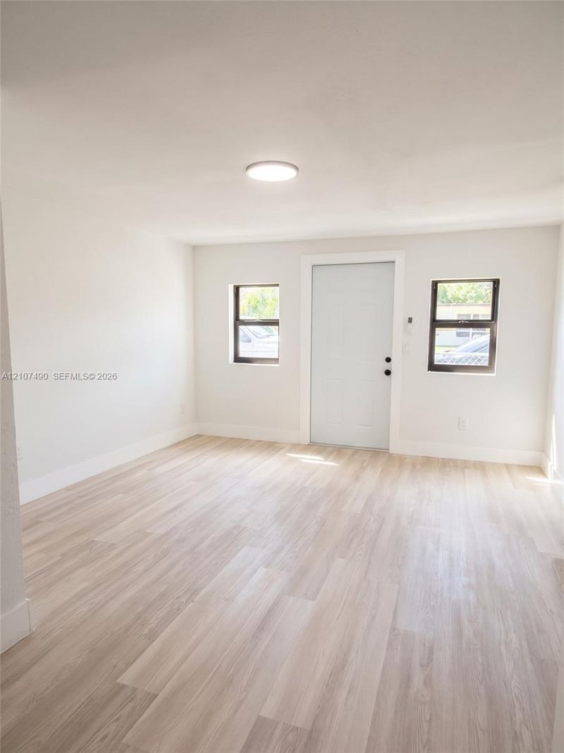 212 NW 28th Way , Unit B, Fort Lauderdale, FL 33311 Photo