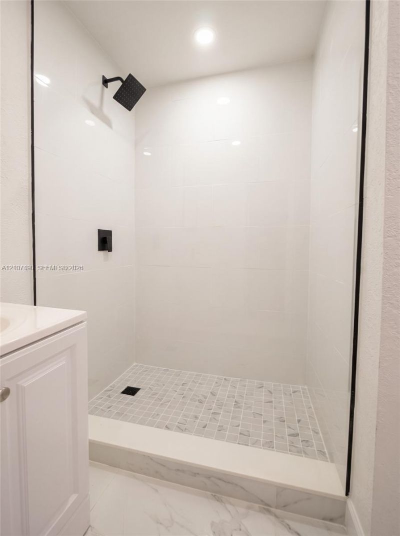 212 NW 28th Way , Unit B, Fort Lauderdale, FL 33311 Photo