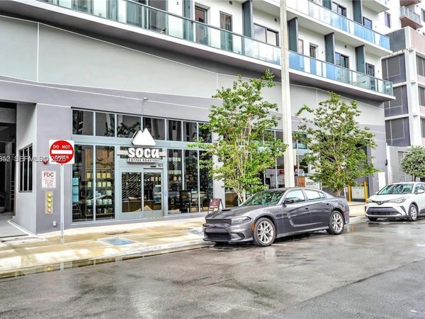 229 SW 9th St , Unit 406, Miami, FL 33130