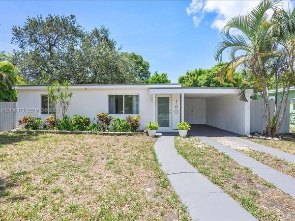 160 NW 121st St , North Miami, FL 33168