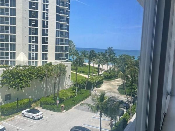 19201 Collins Ave , Unit 330, Sunny Isles Beach, FL 33160