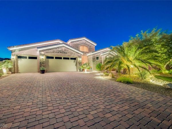 5985 N Conquistador Street, Las Vegas, NV 89149