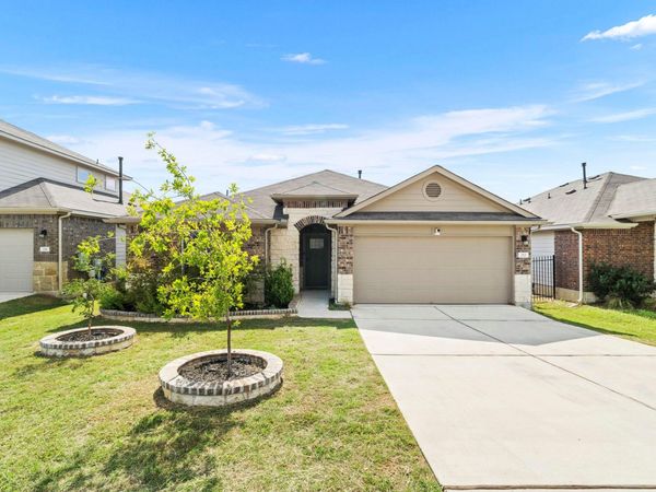 212 Royal Palm WAY, Leander, TX 78641