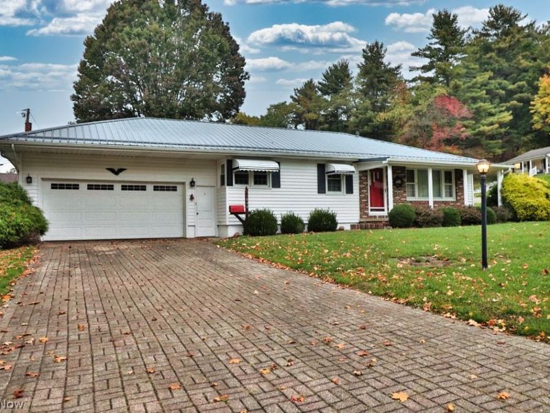 1890 Adams Street, Coshocton, OH 43812 Photo 1