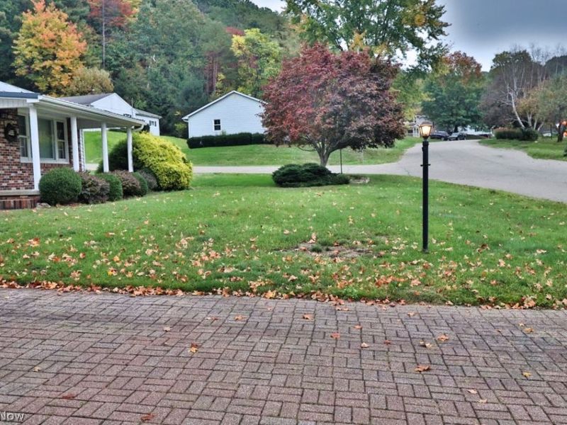 1890 Adams Street, Coshocton, OH 43812 Photo 13