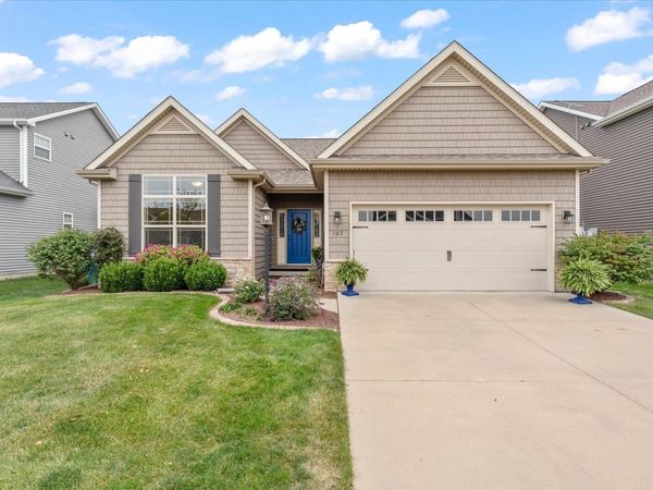 107 Cattail Avenue , Savoy, IL 61874