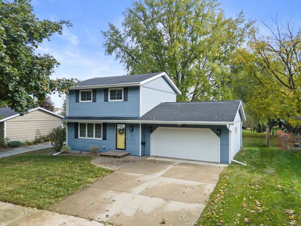 2904 4th Avenue NW, Rochester, MN 55901