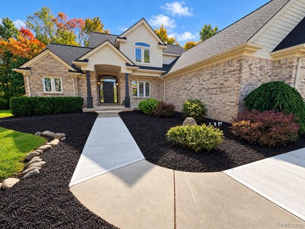 8149 Carpathian Drive , White Lake Township, Mi 48386