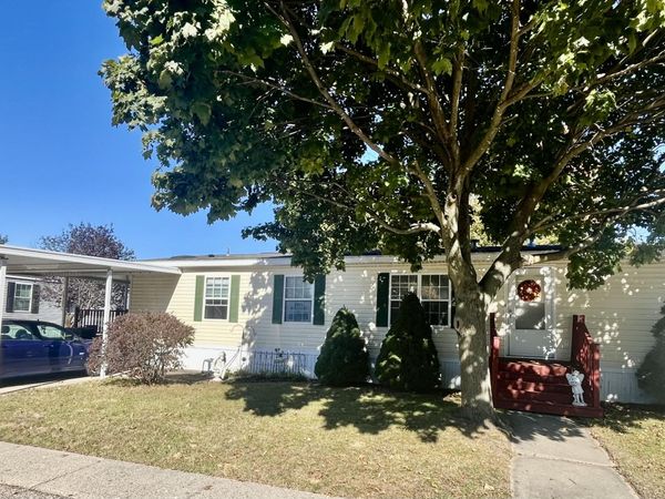 1165 Regina Trail, Wayland, MI 49348