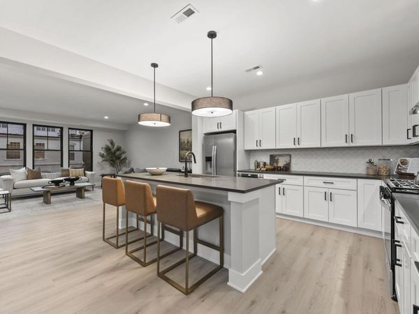 535 W Chapel Street, Columbus, OH 43215