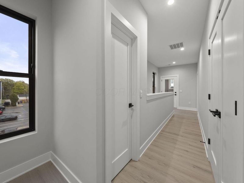 535 W Chapel Street, Columbus, OH 43215 Photo 25