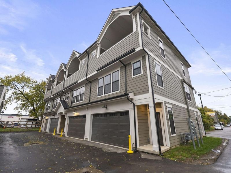 535 W Chapel Street, Columbus, OH 43215 Photo 39