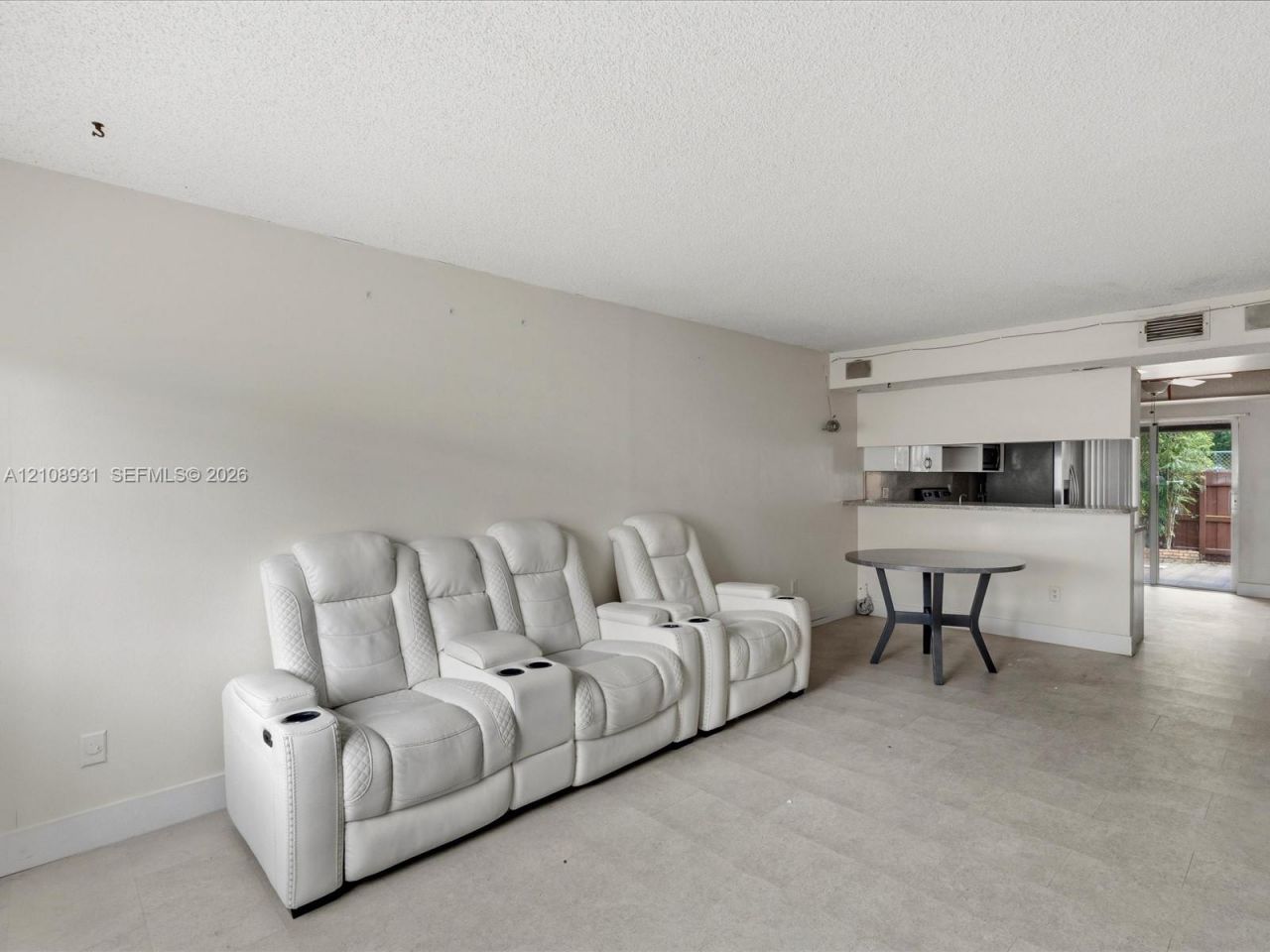 3979 W 9th Ct, Unit 23, Hialeah, FL 33012 Photo
