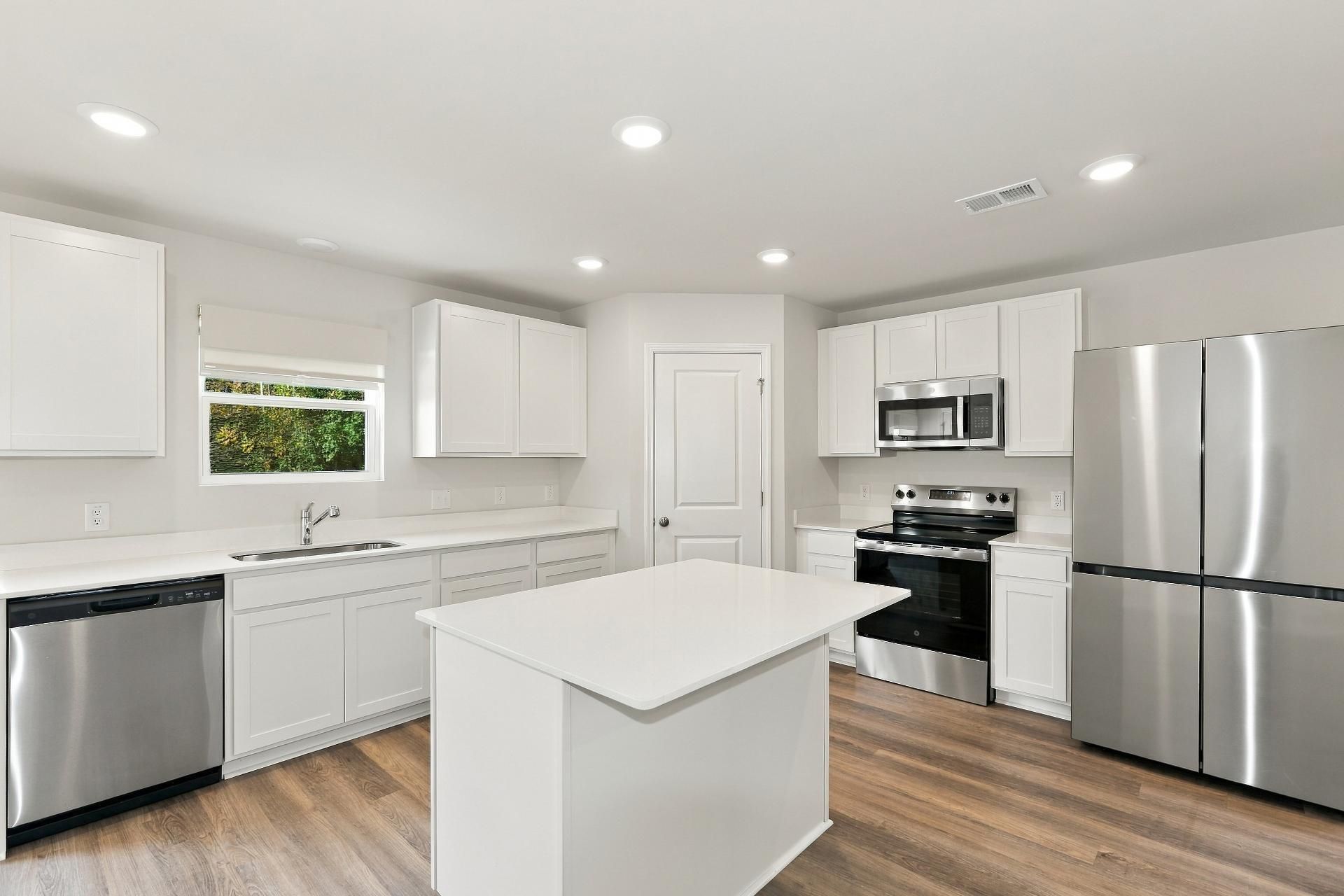 5023 Scow Court Photo 5