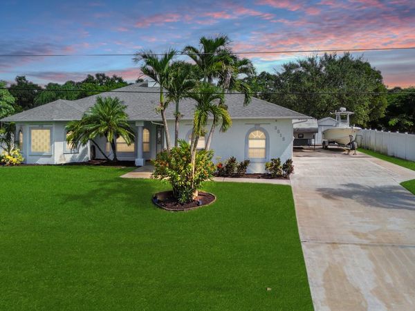 3515 SW Macon Road, Port St. Lucie, FL 34953