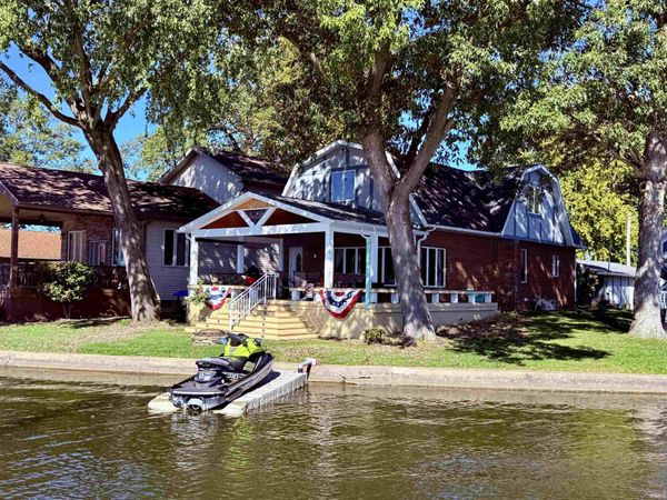 1821 Colonial Drive, Rochester, IN 46975