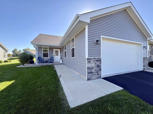 217 W Meadows Drive, Edgerton, WI 53534