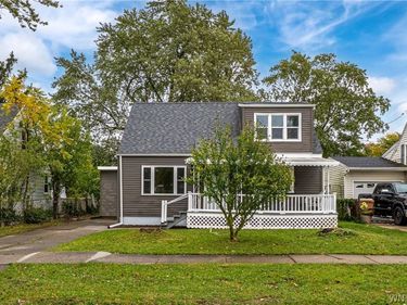 15 Allendale Road, Buffalo, NY 14215