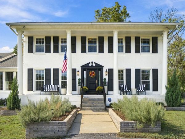 901 N Summerfield Dr, Madison, TN 37115