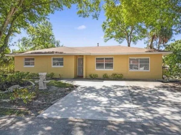 5831 HAMMON DRIVE , TAMPA, FL 33619