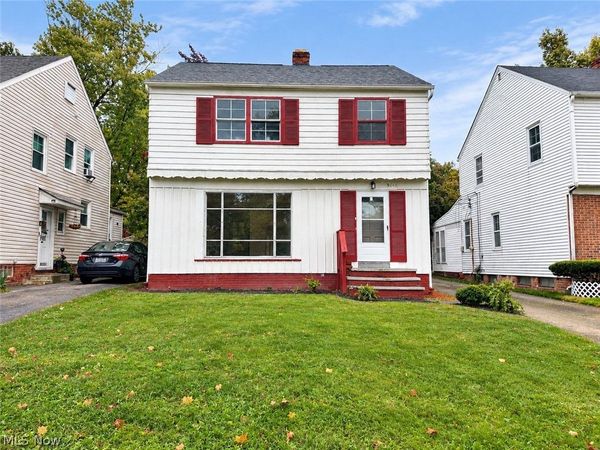 3674 Monticello Boulevard , Cleveland Heights, OH 44121
