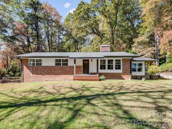 174 Twisted Tree Lane, Horse Shoe, NC 28742