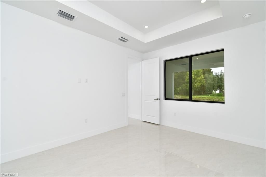 728 La Plata Ave, Lehigh Acres, FL 33974 Photo