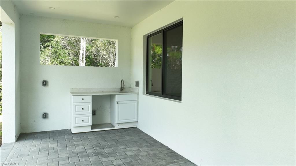 728 La Plata Ave, Lehigh Acres, FL 33974 Photo