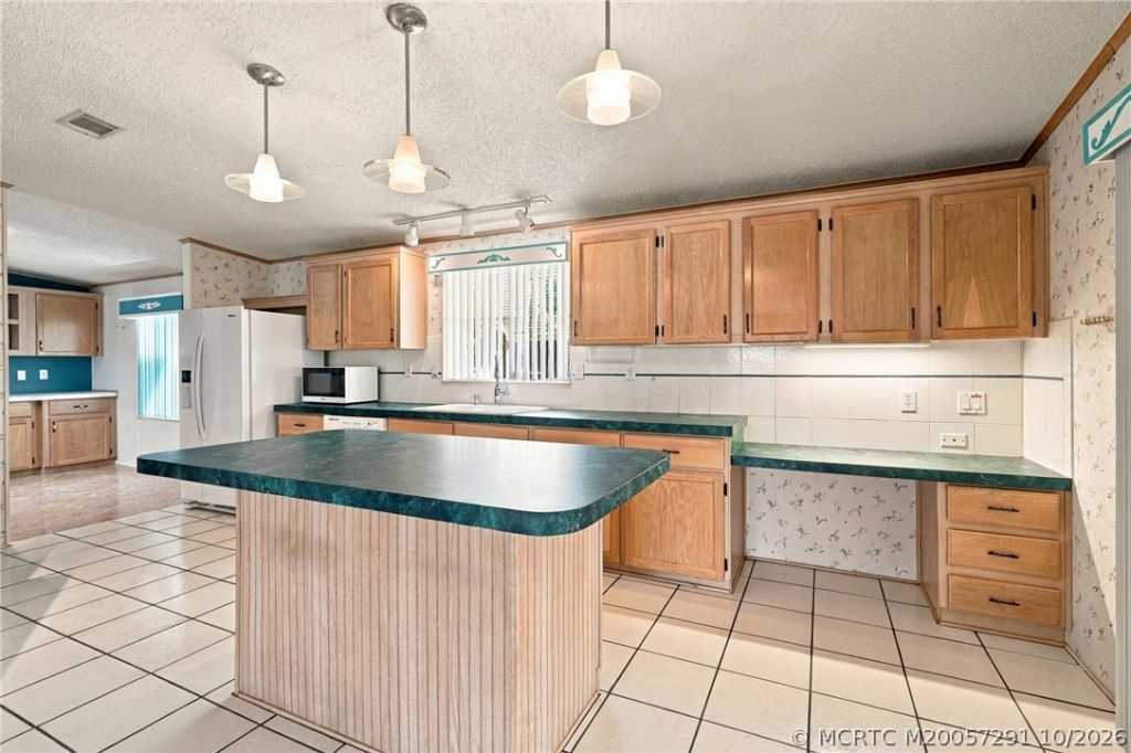 8901 SW Chevy Circle , Stuart, FL 34997 Photo
