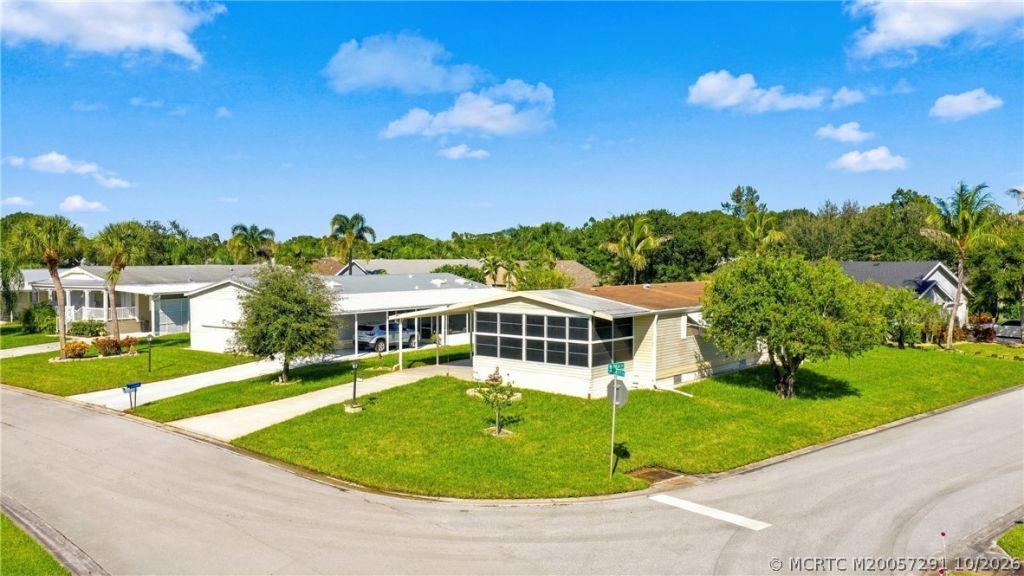 8901 SW Chevy Circle , Stuart, FL 34997 Photo