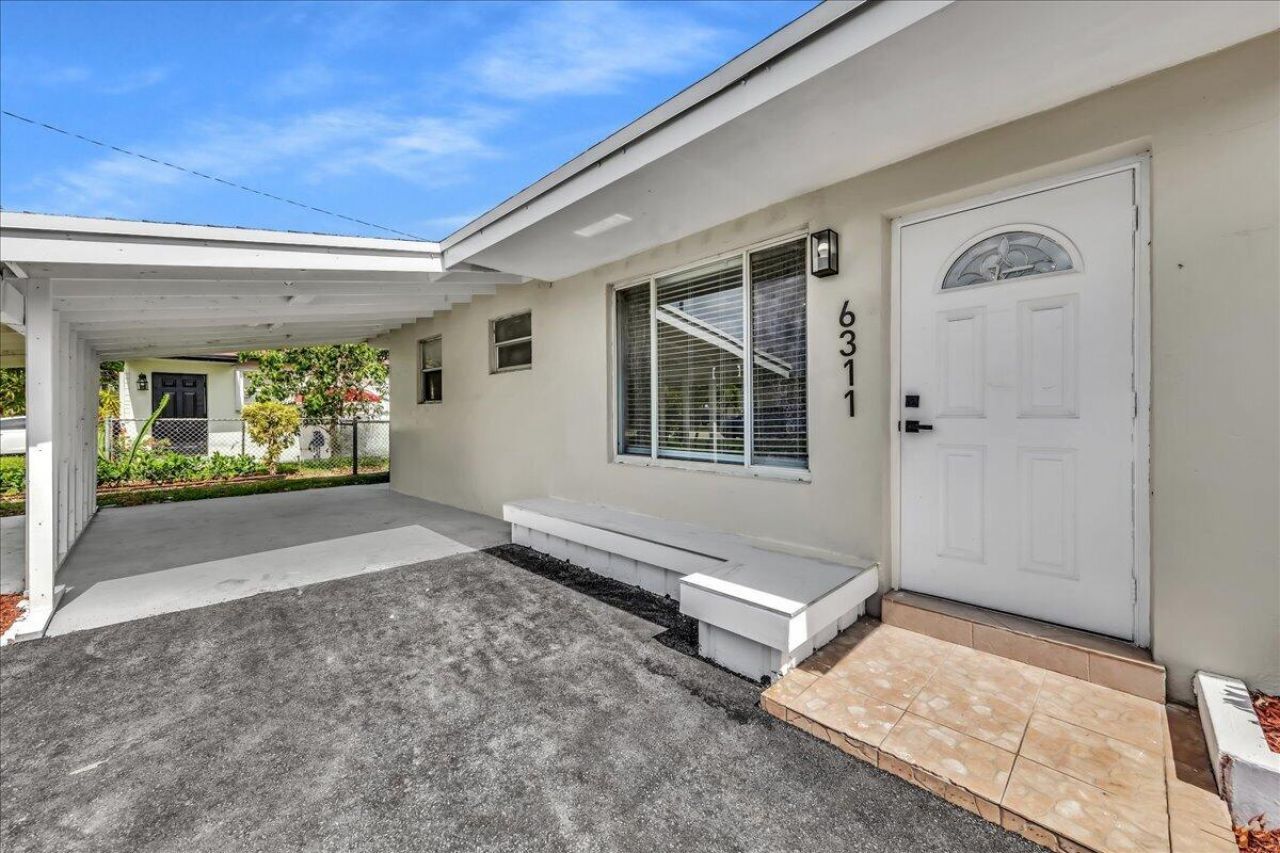 6311 SW 2nd Street, Margate, FL 33068 Photo