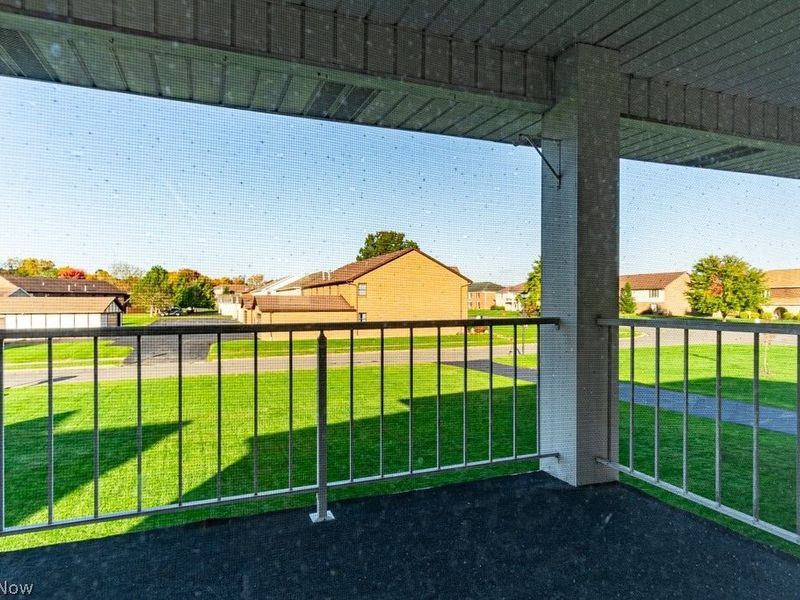 864 Pearson Circle, Unit 4, Boardman, OH 44512 Photo 4