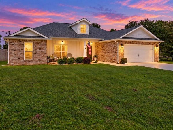 8278 Tortuga Street, Navarre, FL 32566