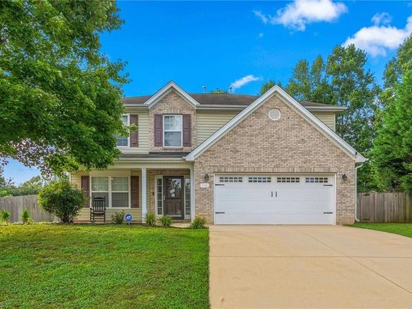 116 West View Drive , Burlington, NC 27215