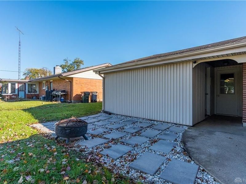 162 Robin Hood Lane, Troy, OH 45373 Photo 26