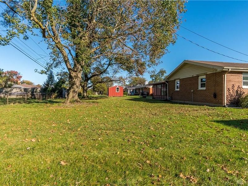 162 Robin Hood Lane, Troy, OH 45373 Photo 28