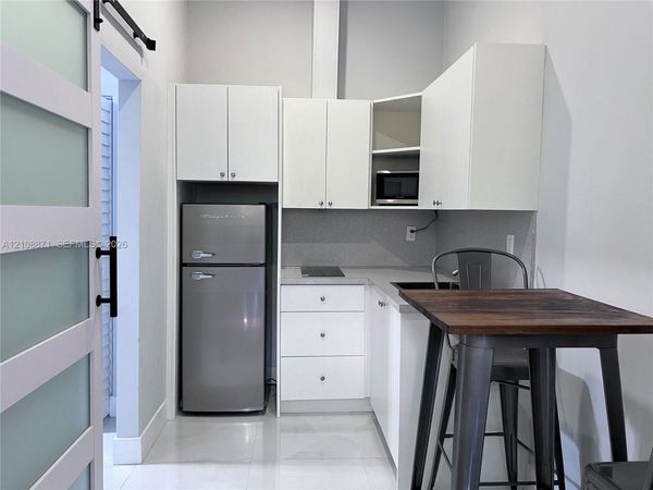 30XX NW 51st St , Unit 2, Miami, FL 33142