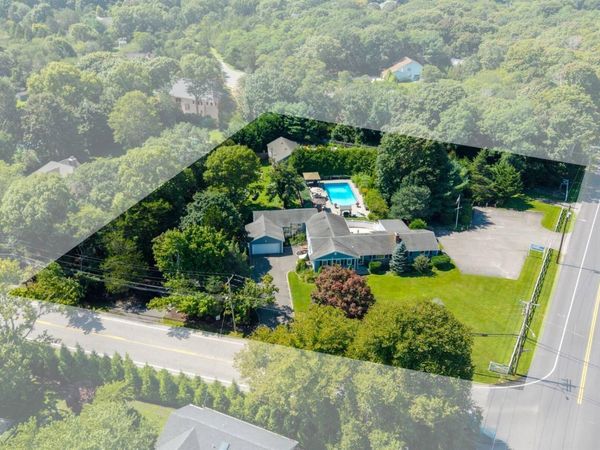 117 Montauk Highway , Westhampton, NY 11977