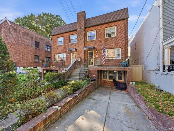 6121 Huxley Avenue , Bronx, NY 10471