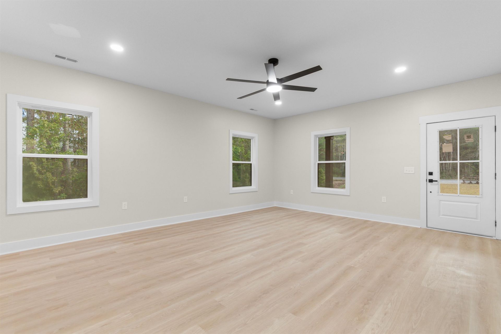3209 Kent Rd.  Photo 8