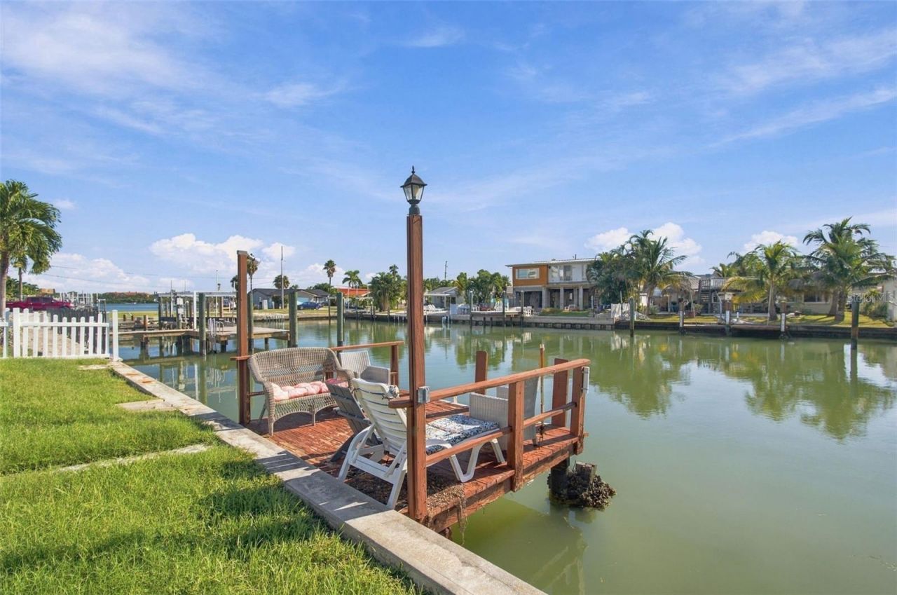 553 Crystal Drive , Madeira Beach, FL 33708 Photo