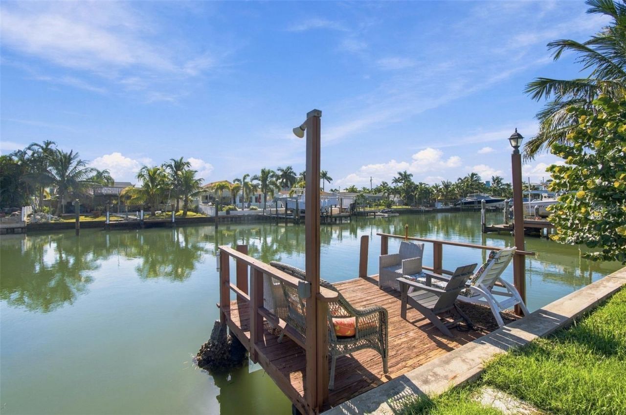 553 Crystal Drive , Madeira Beach, FL 33708 Photo