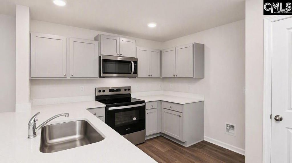 808 Gatestone Way  Photo 4