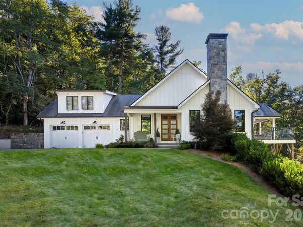 108 Wolf Shoals Drive, Hendersonville, NC 28739