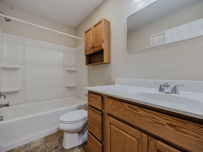 159 Chestnut Commons Drive, Commercial Point, OH 43116 Photo 35