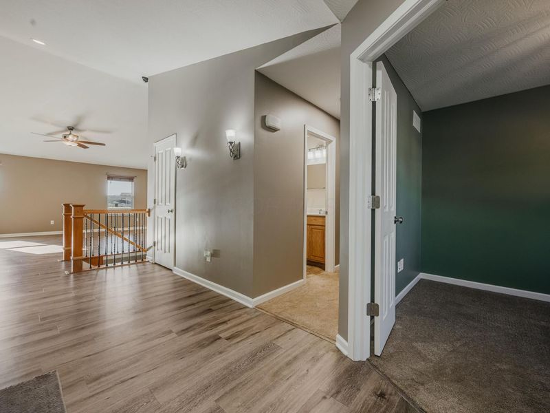 159 Chestnut Commons Drive, Commercial Point, OH 43116 Photo 6