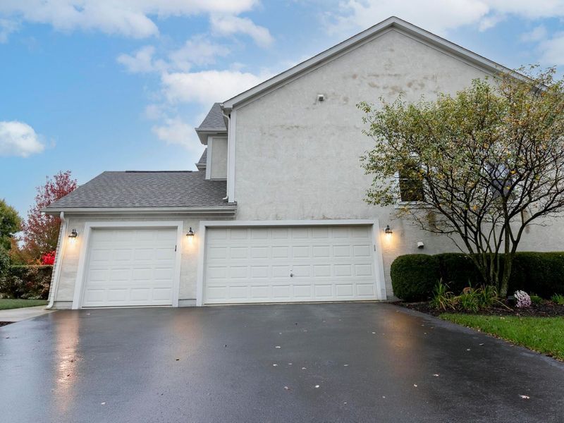 3807 Shallow Creek Drive , Powell, OH 43065 Photo 4