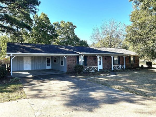 3595 New Hope Road, Columbus, MS 39702