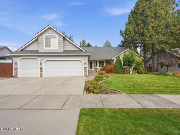 1547 E Pembrook DR , Coeur d'Alene, ID 83815